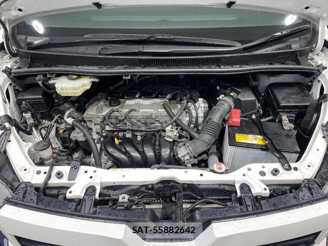 Toyota VOXY 2018-11 7621188-18