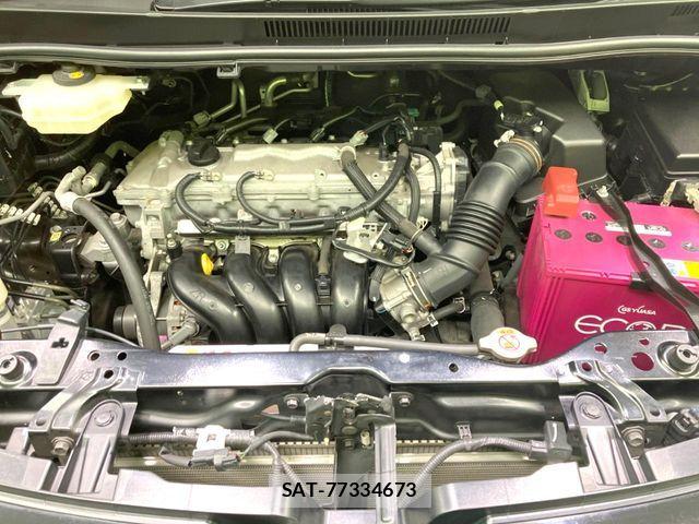 Toyota VOXY 2018-07 7621197-18
