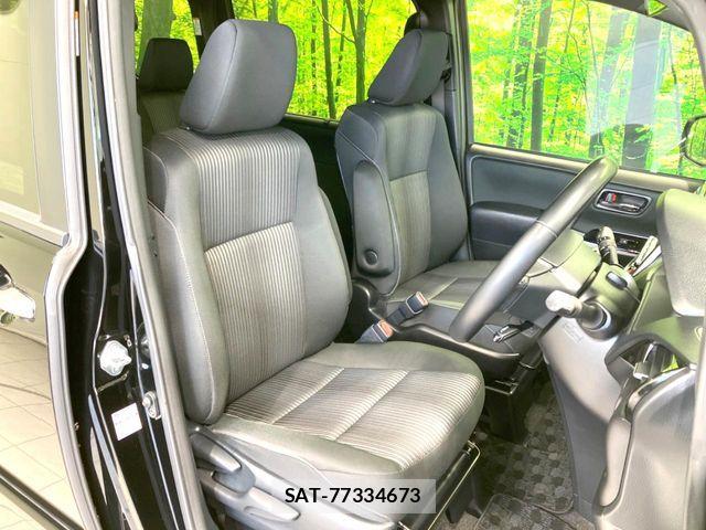 Toyota VOXY 2018-07 7621197-7