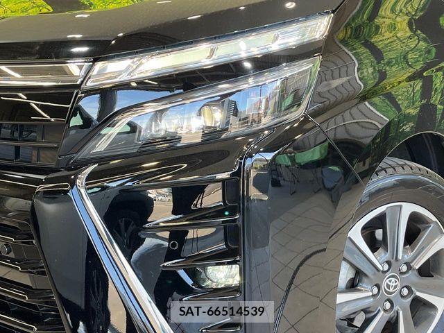 Toyota VOXY 2021-03 7621183-12