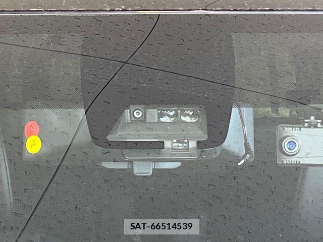 Toyota VOXY 2021-03 7621183-5