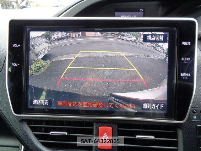 Toyota VOXY 2018-07 7621201-23
