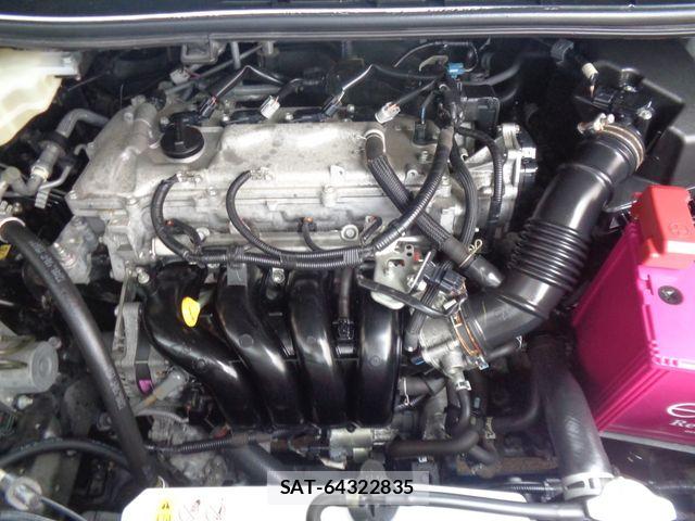 Toyota VOXY 2018-07 7621201-4