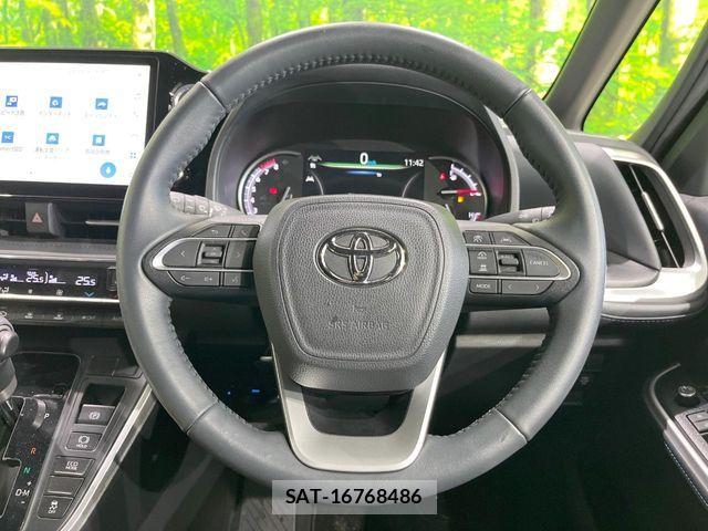 Toyota VOXY 2023-04 7621175-11