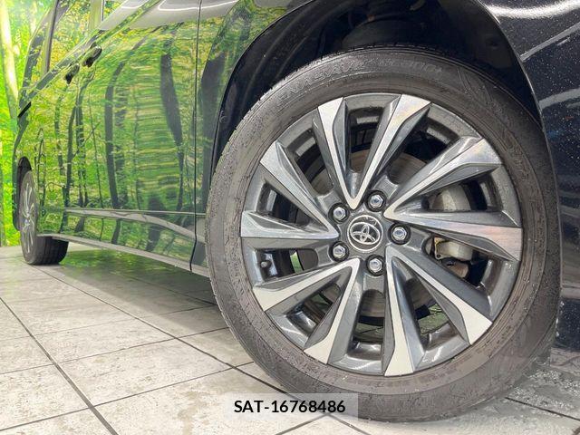 Toyota VOXY 2023-04 7621175-13