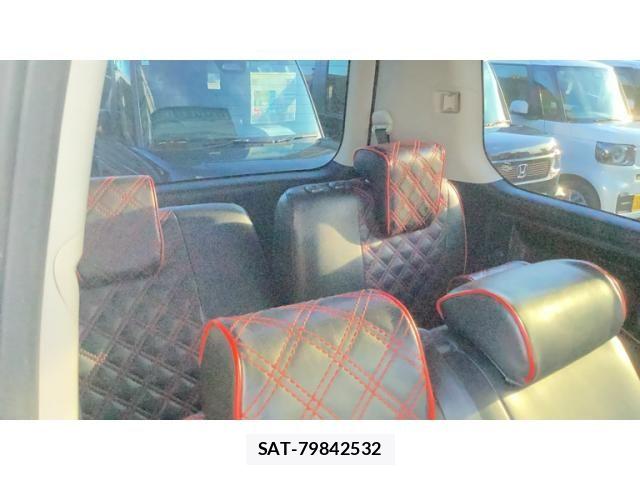 Toyota VOXY 2013-05 7621246-11