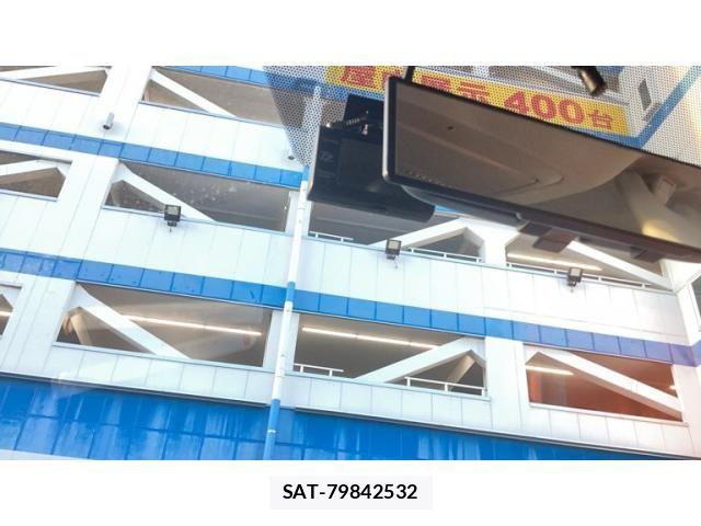 Toyota VOXY 2013-05 7621246-18