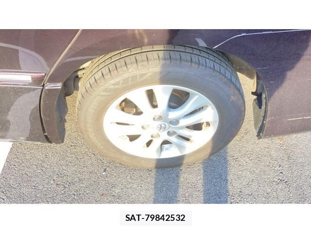 Toyota VOXY 2013-05 7621246-6