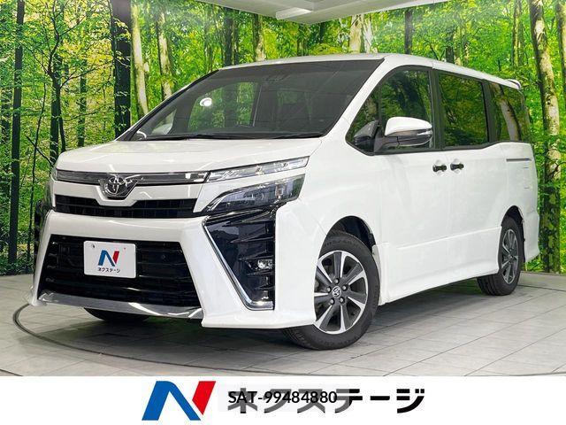 Toyota VOXY 2021-12 7621181-0