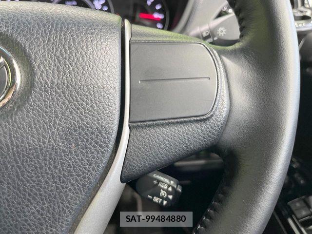 Toyota VOXY 2021-12 7621181-3