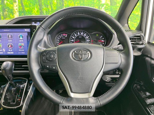 Toyota VOXY 2021-12 7621181-7