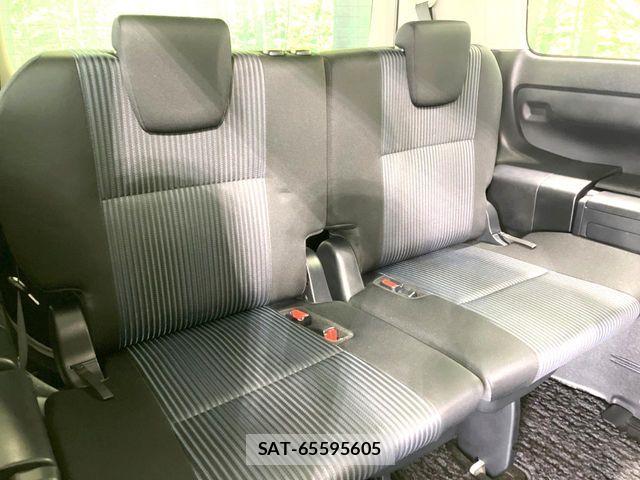Toyota VOXY 2015-02 7621220-9