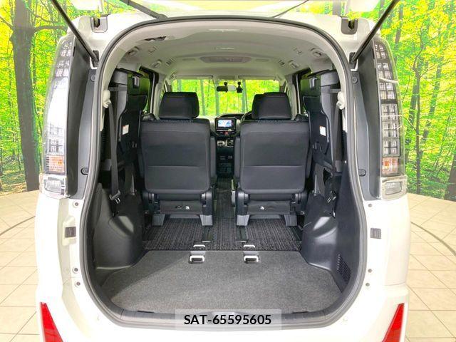 Toyota VOXY 2015-02 7621220-10