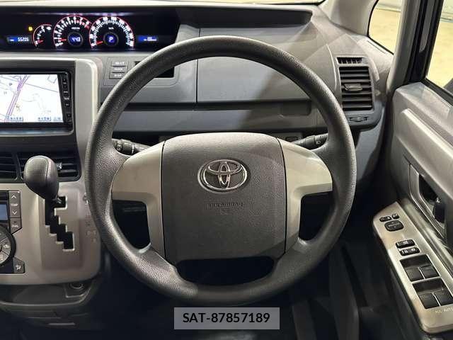 Toyota VOXY 2008-02 7621239-9