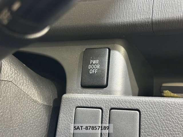 Toyota VOXY 2008-02 7621239-11