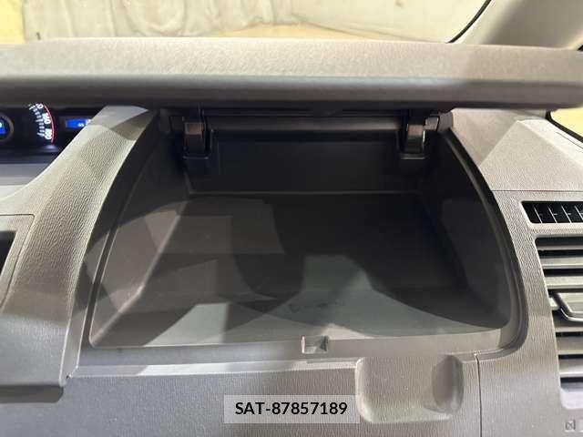 Toyota VOXY 2008-02 7621239-23