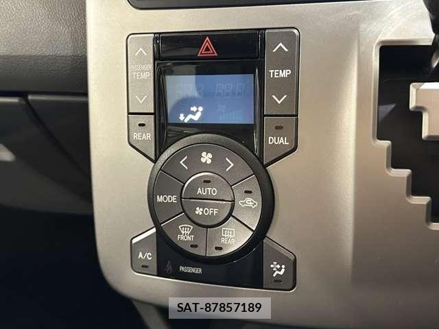 Toyota VOXY 2008-02 7621239-24