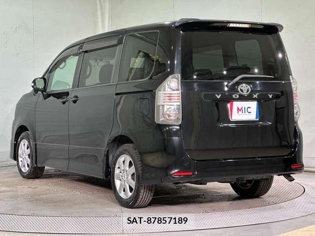Toyota VOXY 2008-02 7621239-6