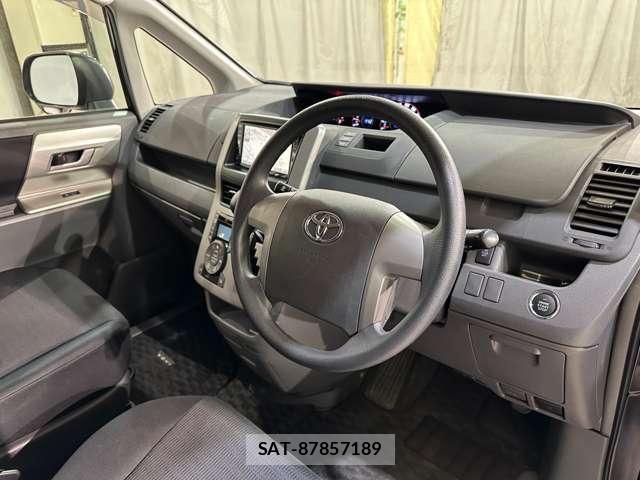 Toyota VOXY 2008-02 7621239-8