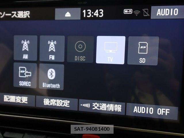 Toyota VOXY 2018-10 7621190-19