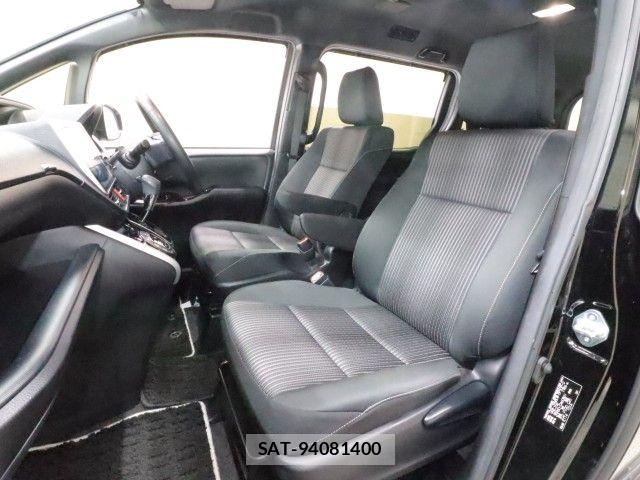 Toyota VOXY 2018-10 7621190-7