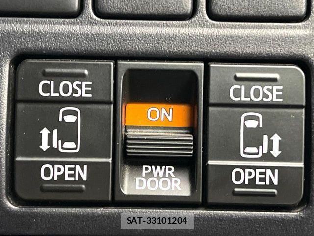 Toyota VOXY 2019-04 7621199-4