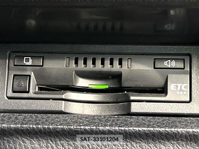 Toyota VOXY 2019-04 7621199-5