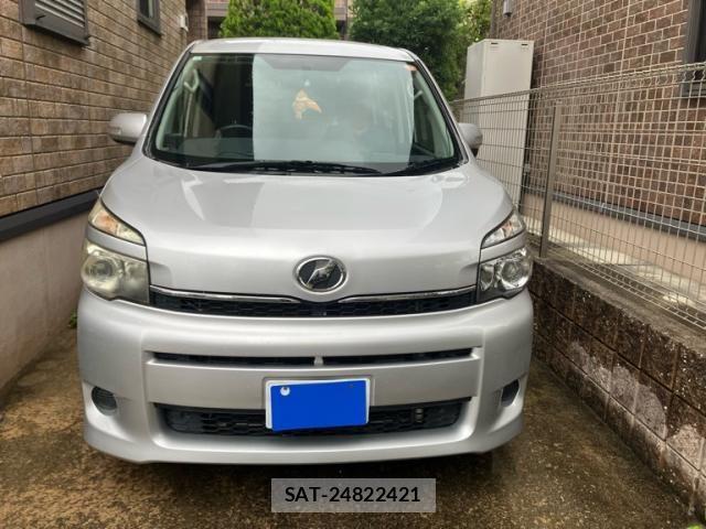 Toyota VOXY 2011-10 7621248-0