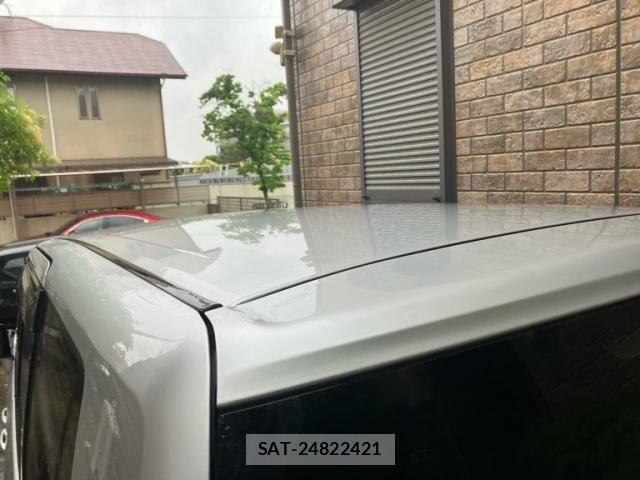 Toyota VOXY 2011-10 7621248-10