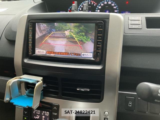Toyota VOXY 2011-10 7621248-18