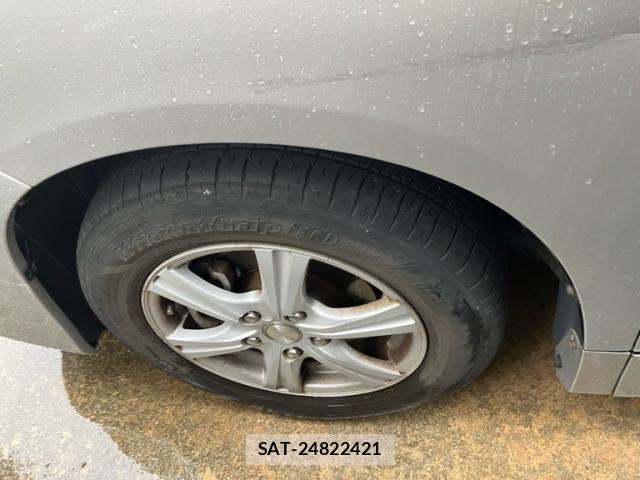 Toyota VOXY 2011-10 7621248-8
