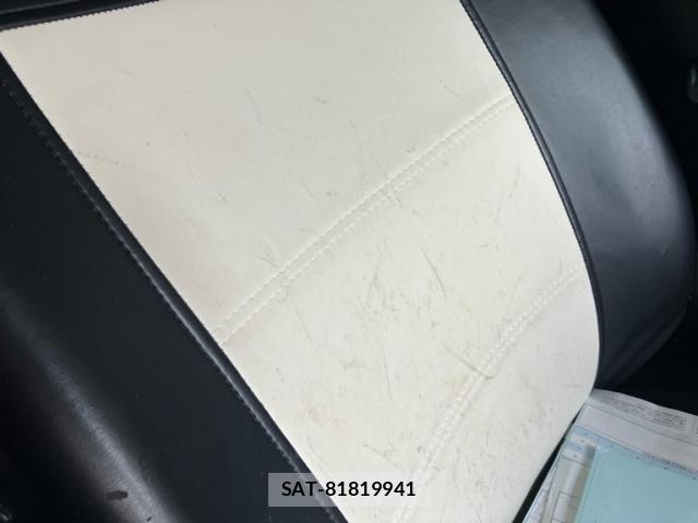 Toyota VOXY 2010-12 7621250-14