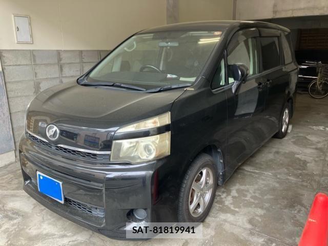 Toyota VOXY 2010-12 7621250-2