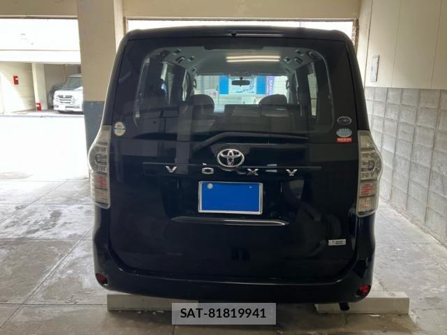 Toyota VOXY 2010-12 7621250-3