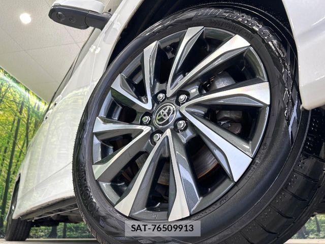 Toyota VOXY 2024-02 7621173-13