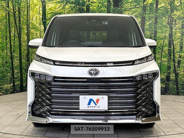 Toyota VOXY 2024-02 7621173-14
