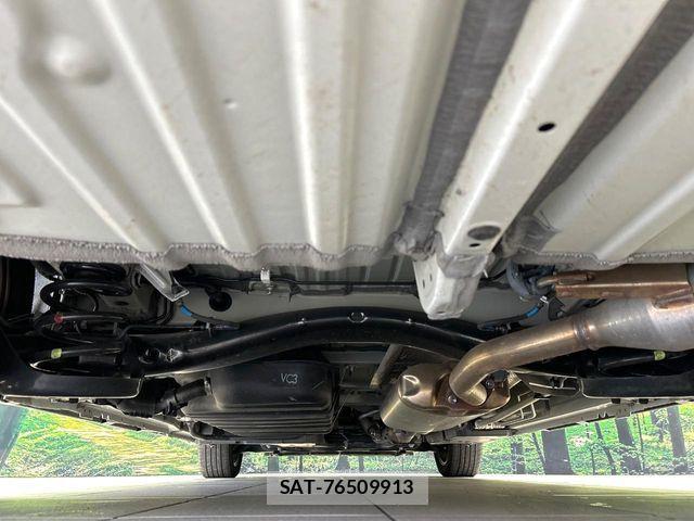 Toyota VOXY 2024-02 7621173-19