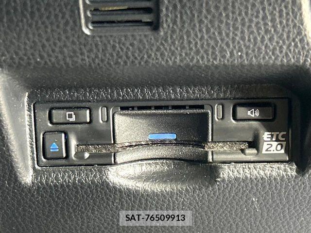 Toyota VOXY 2024-02 7621173-6