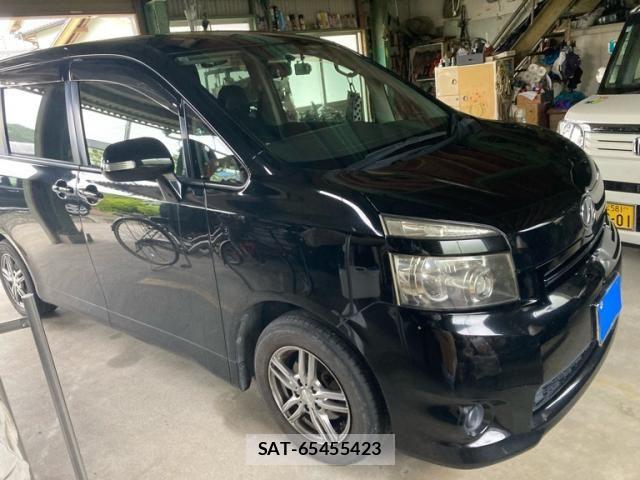 Toyota VOXY 2009-10 7621254-2