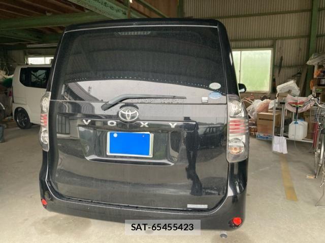 Toyota VOXY 2009-10 7621254-3