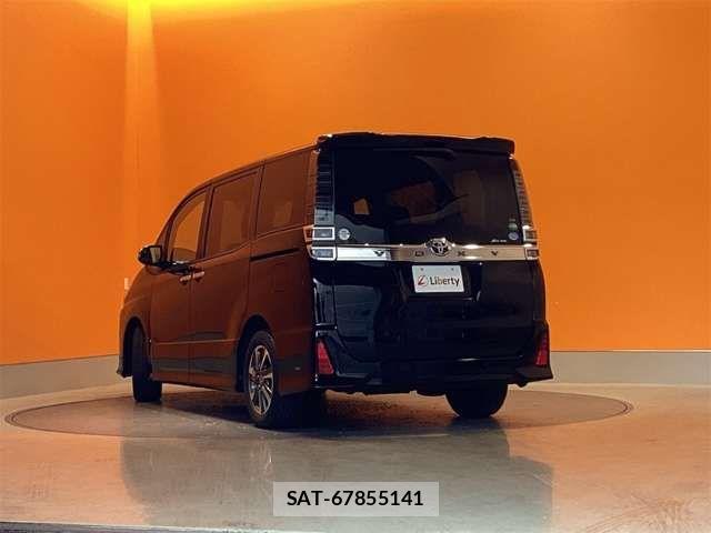Toyota VOXY 2020-01 7621186-12