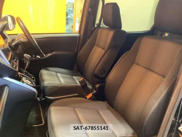 Toyota VOXY 2020-01 7621186-14