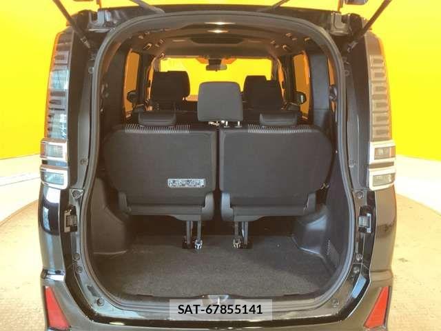 Toyota VOXY 2020-01 7621186-16