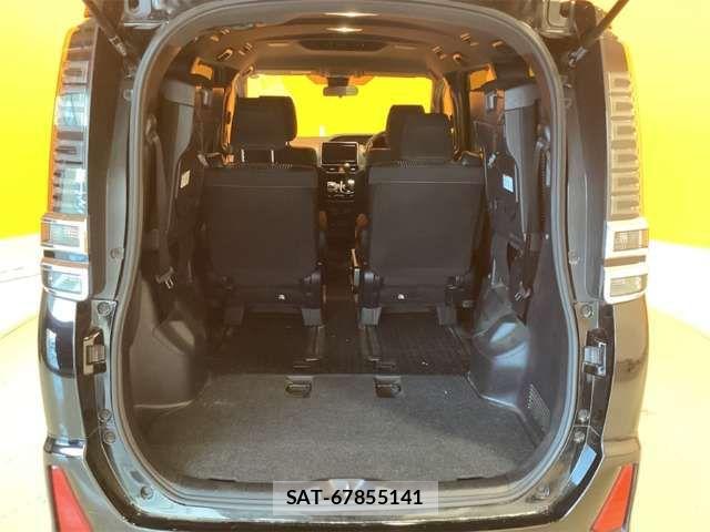 Toyota VOXY 2020-01 7621186-17