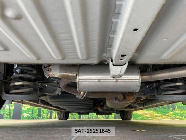 Toyota VOXY 2016-05 7621222-19