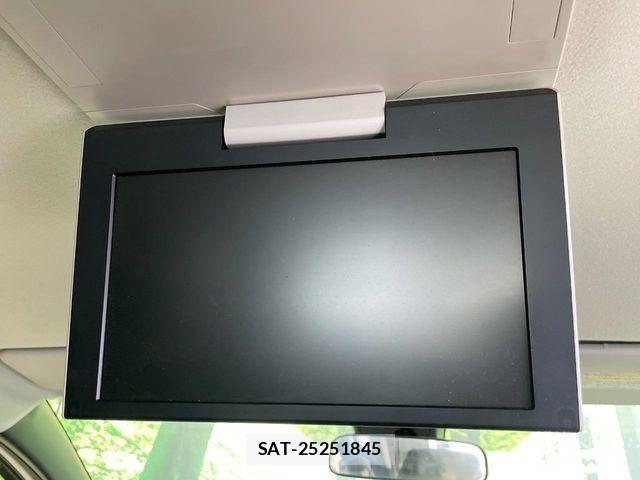 Toyota VOXY 2016-05 7621222-4