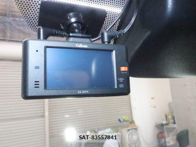 Toyota VOXY 2022-08 7621172-14