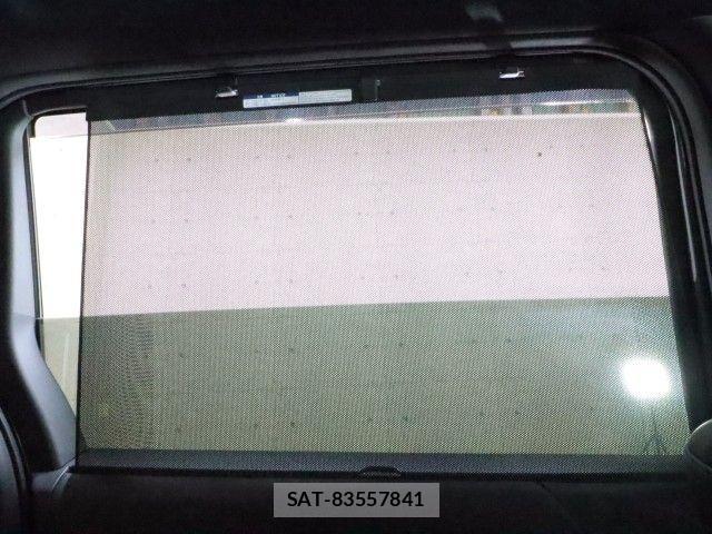 Toyota VOXY 2022-08 7621172-5