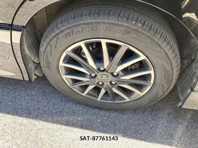 Toyota VOXY 2014-03 7621237-10