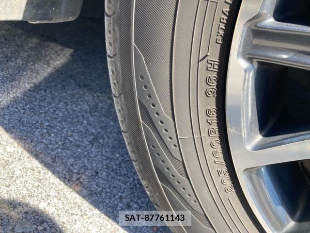 Toyota VOXY 2014-03 7621237-8
